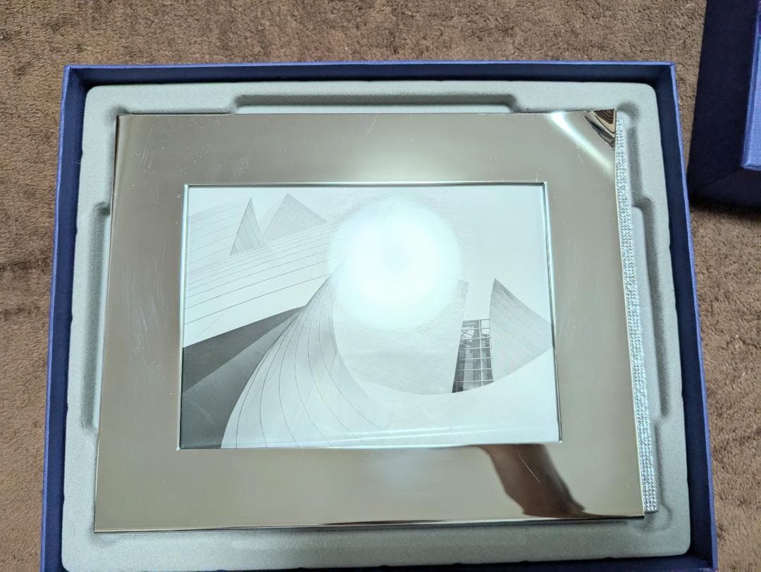 【SWAROVSKI】スワロフスキー付き写真立て・フォトスタンド