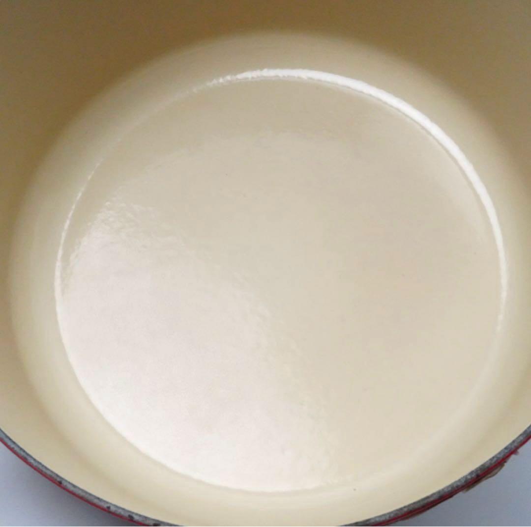 LE CREUSET　シグニチャーココット ロンド チェリーレッド　24cm②