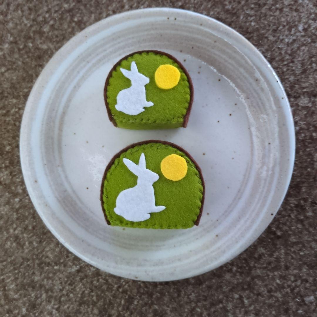 ヤトッチ　　お月見うさぎのミニロールカステラ
