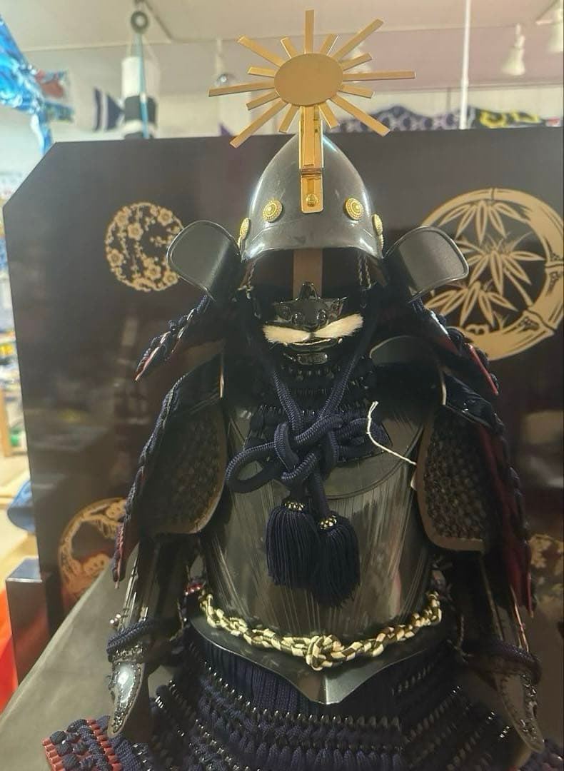 五月人形 鎧飾り 織田信長公 黒鎧 屏風付き 新品未使用