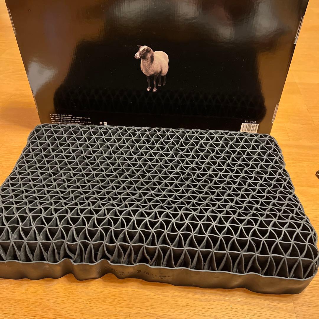 ヒツジのいらない枕 ホワイト　極楽枕　安眠　リラックス