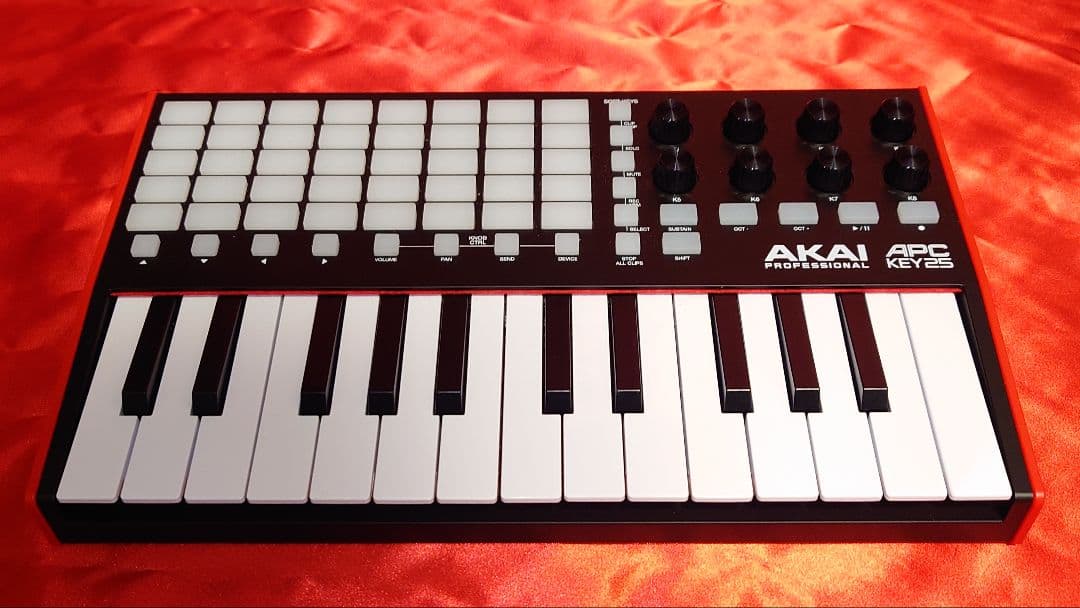【中古品】AKAI professional apc key 25 mk2