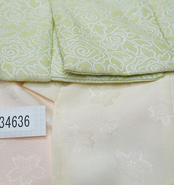 七五三 三歳 女児 被布着物フルセット 白色×若草色 ラメ入り お仕立て無料