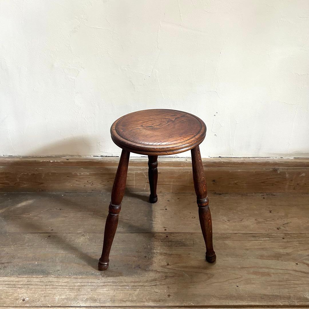 フランスアンティーク 木製 三本脚 スツール ダークブラウン　②
