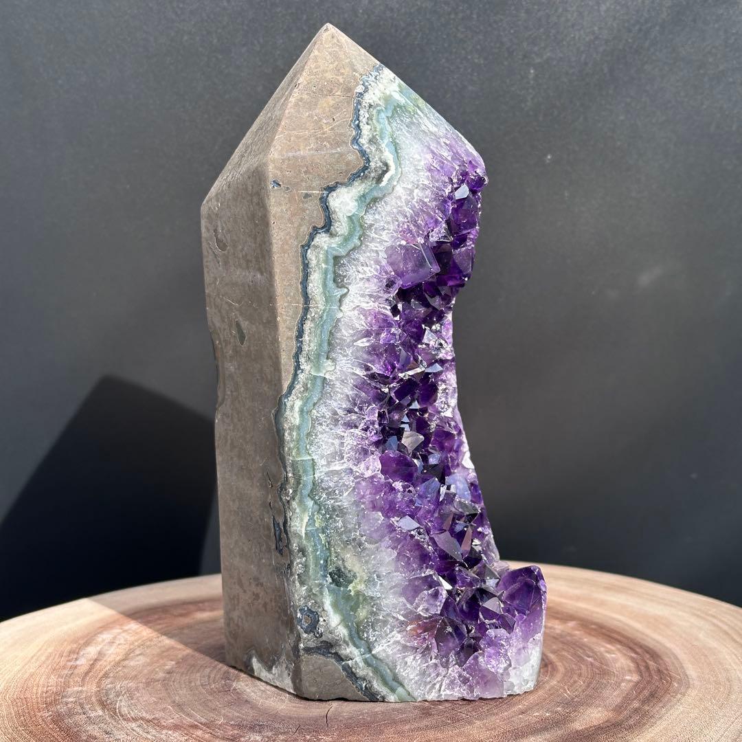 天然石アメジストのポイント　置物G.61