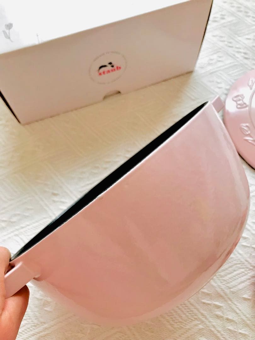 staub ストウブ 20cm 海外限定ハローキティコラボ ワナベ ソルベローズ