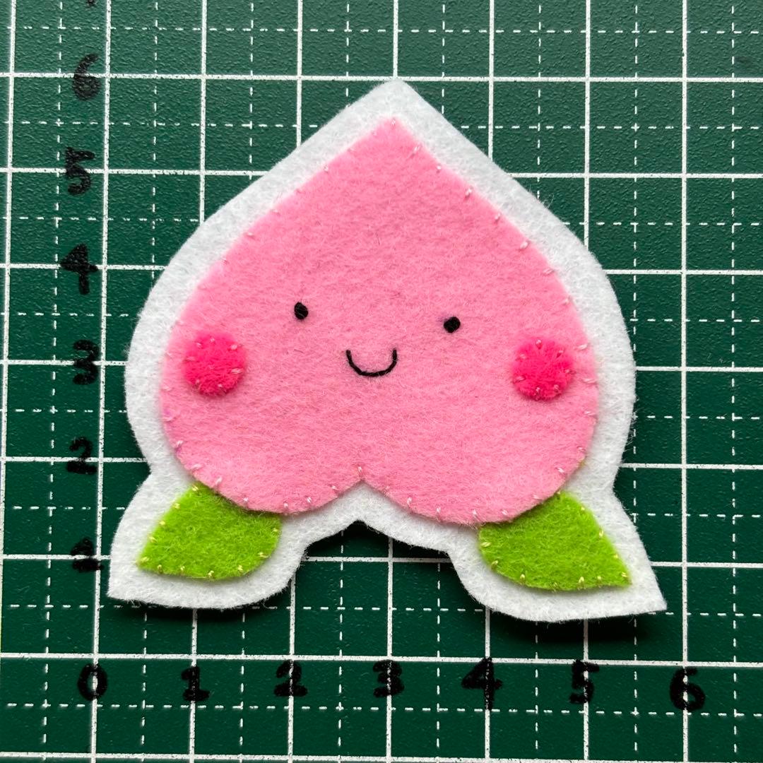ハンドメイド フェルト ワッペン ✤SorairO✤様 - メルカリ