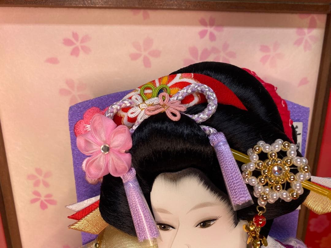 羽子板　立体振袖　ガラスケース１５号・サイズ間口約３２×奥行約２８×高さ約６３㎝