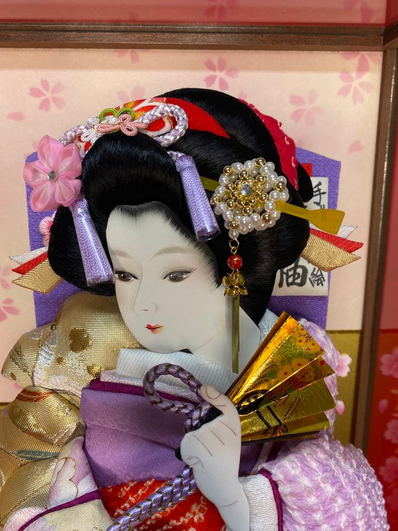 羽子板　立体振袖　ガラスケース１５号・サイズ間口約３２×奥行約２８×高さ約６３㎝