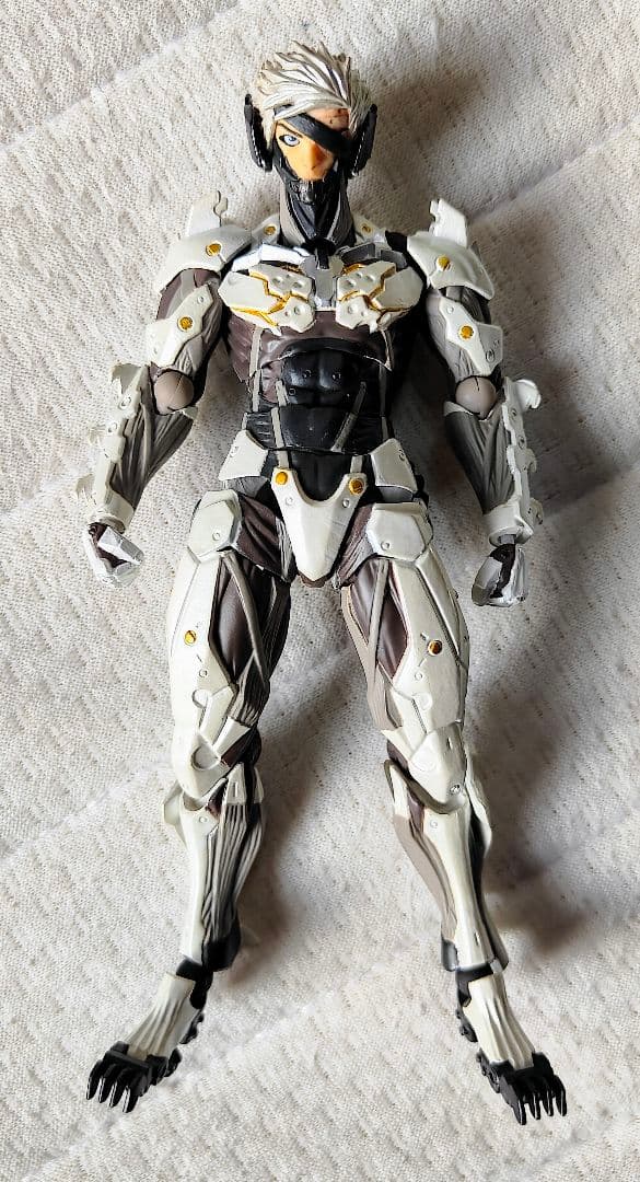 開封済み中古]リボルテックヤマグチ No.140EX 雷電 ホワイトアーマー