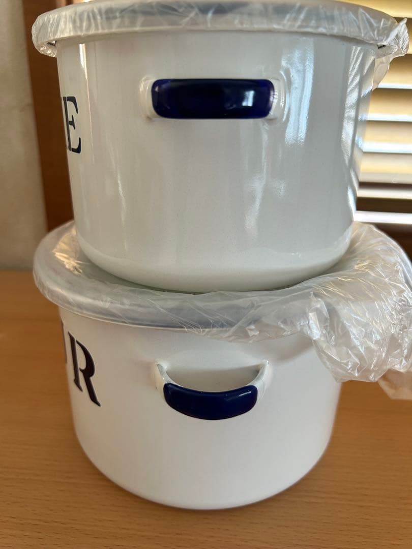 野田琺瑯　flour フラワー　cookie クッキー　　小麦粉　クッキー缶