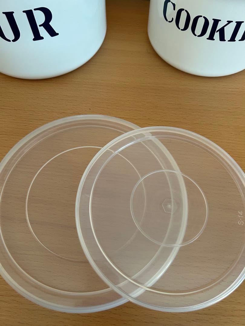 野田琺瑯　flour フラワー　cookie クッキー　　小麦粉　クッキー缶