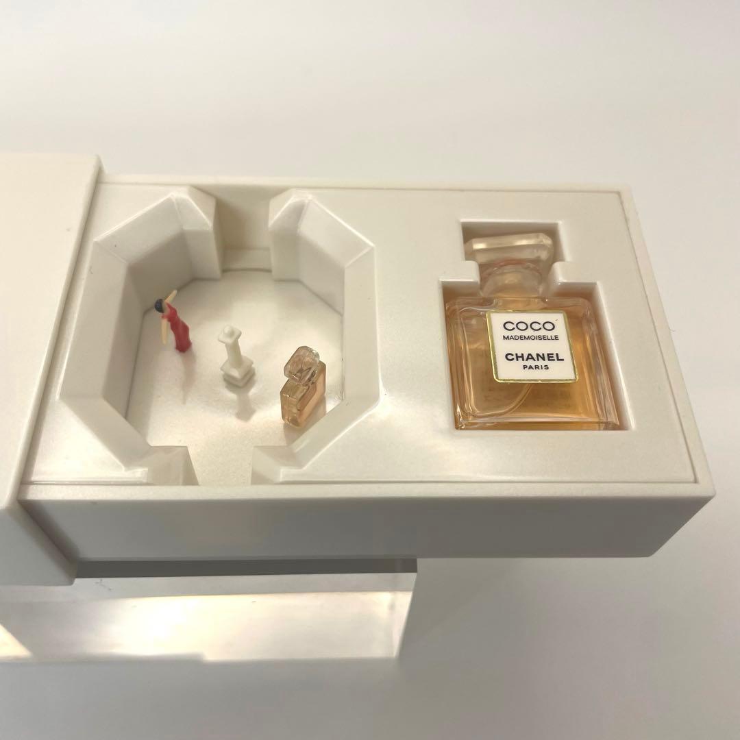 新品未使用品 ♡CHANEL✨ ノベルティ ココマドモアゼル オルゴール 不動