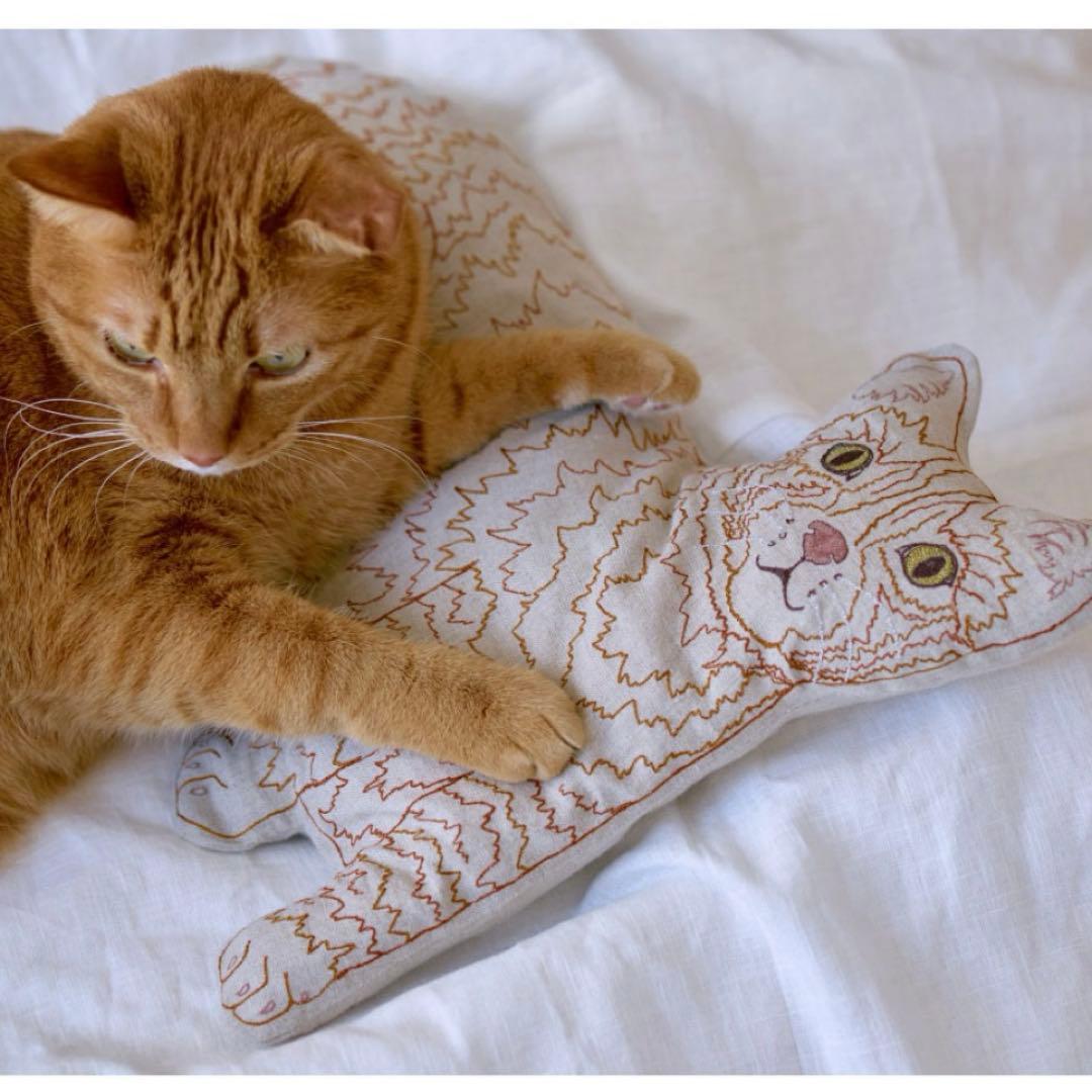 Coral & Tusk x Orneko ネコクッション 石田ゆり子 - メルカリ