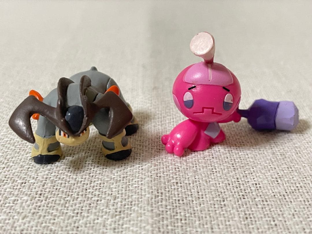 ポケモン クリッピングフィギュアなど ピンプク ハヤシガメ ガラガラ