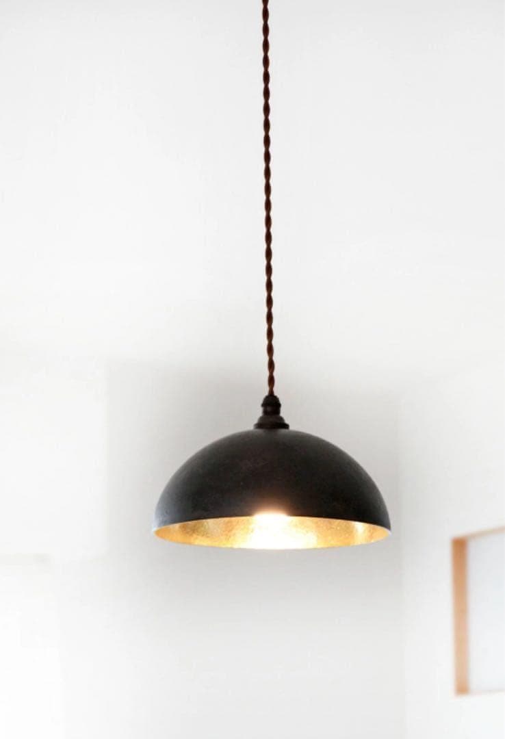 FUTAGAMI 真鍮　ペンダントランプ　鋳肌・半球　鍛金仕上げ　黒ムラ仕上げ