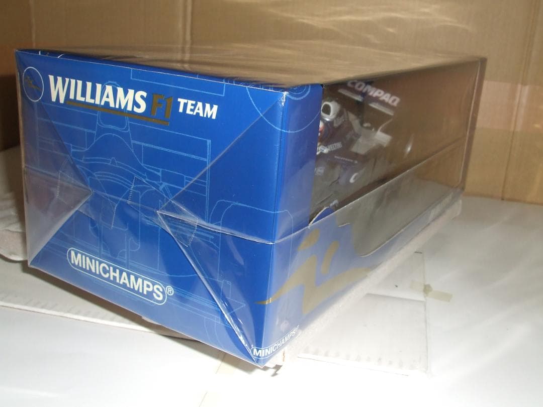 ウィリアムズ FW22 SHOWCAR モントーヤ ミニチャンプス 1／18