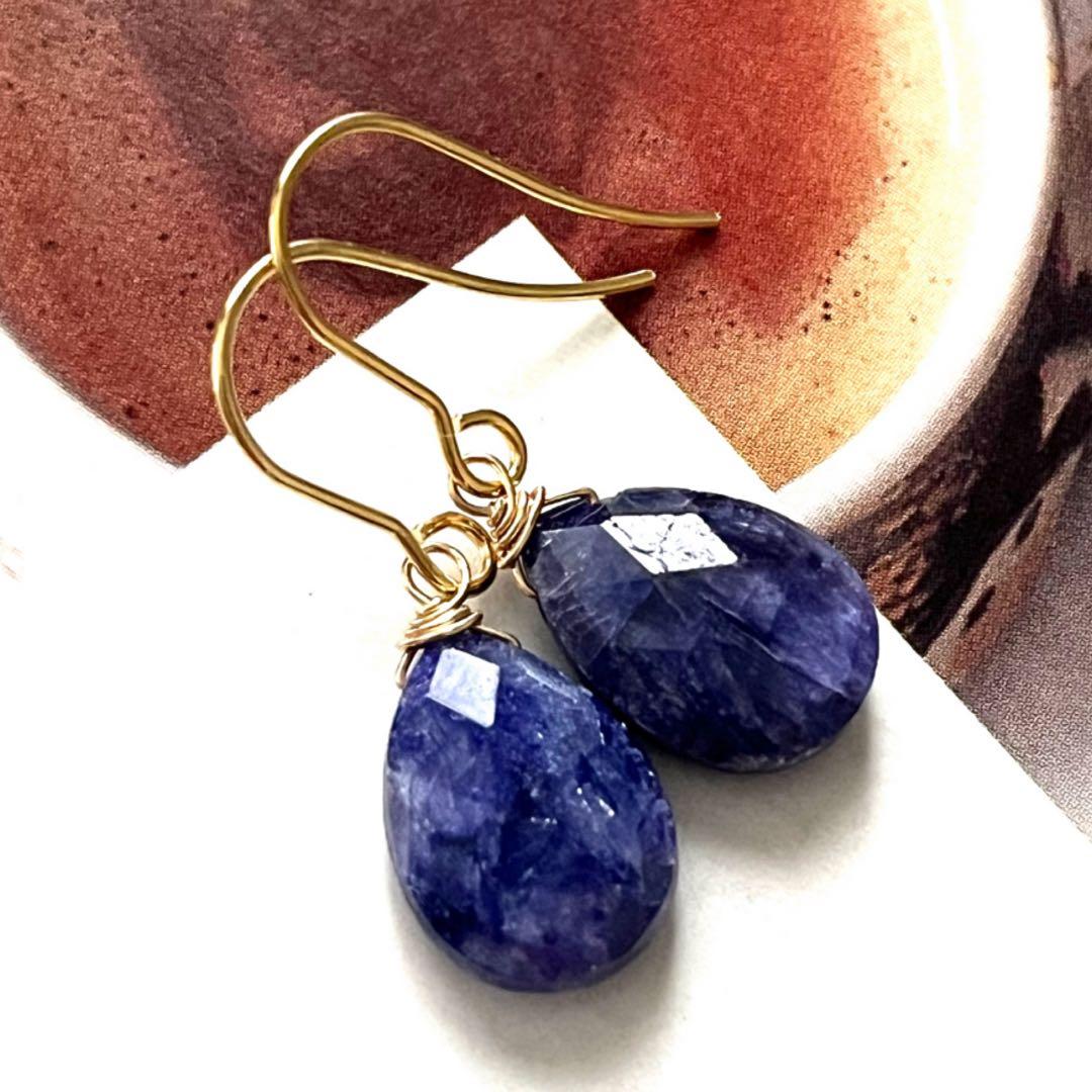 ちか☺︎ 1点作品☆ レインボームーンストーンピアス