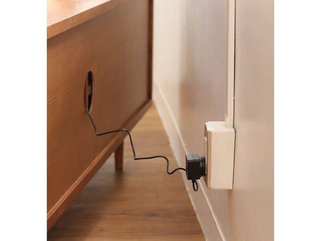 マリメッコ　AROS TV BOARD ブラウン 木製 ガラス扉付き