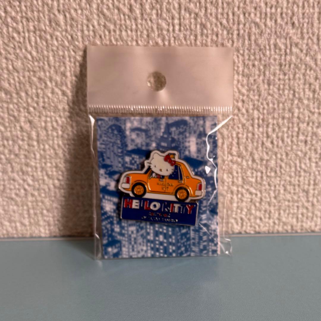 超レア！希少！アメリカ ニューヨーク限定！ハローキティピンバッジ3点