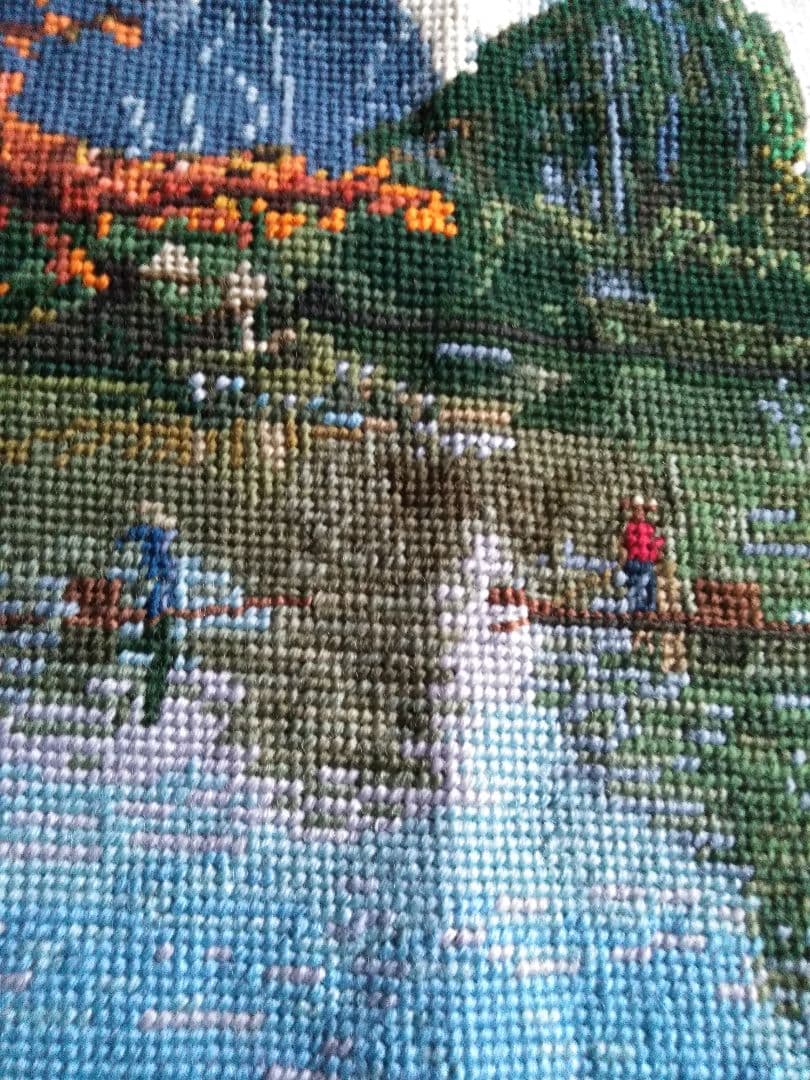 一面びっしりプチポワン刺繍　風景画