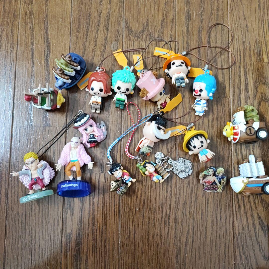 ONE PIECE ワンピース なっちゃん ペットボトルおまけ等 ストラップ