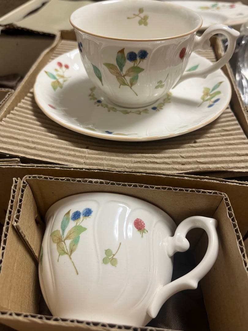 ノリタケ サロンセット ANNIE BERRY