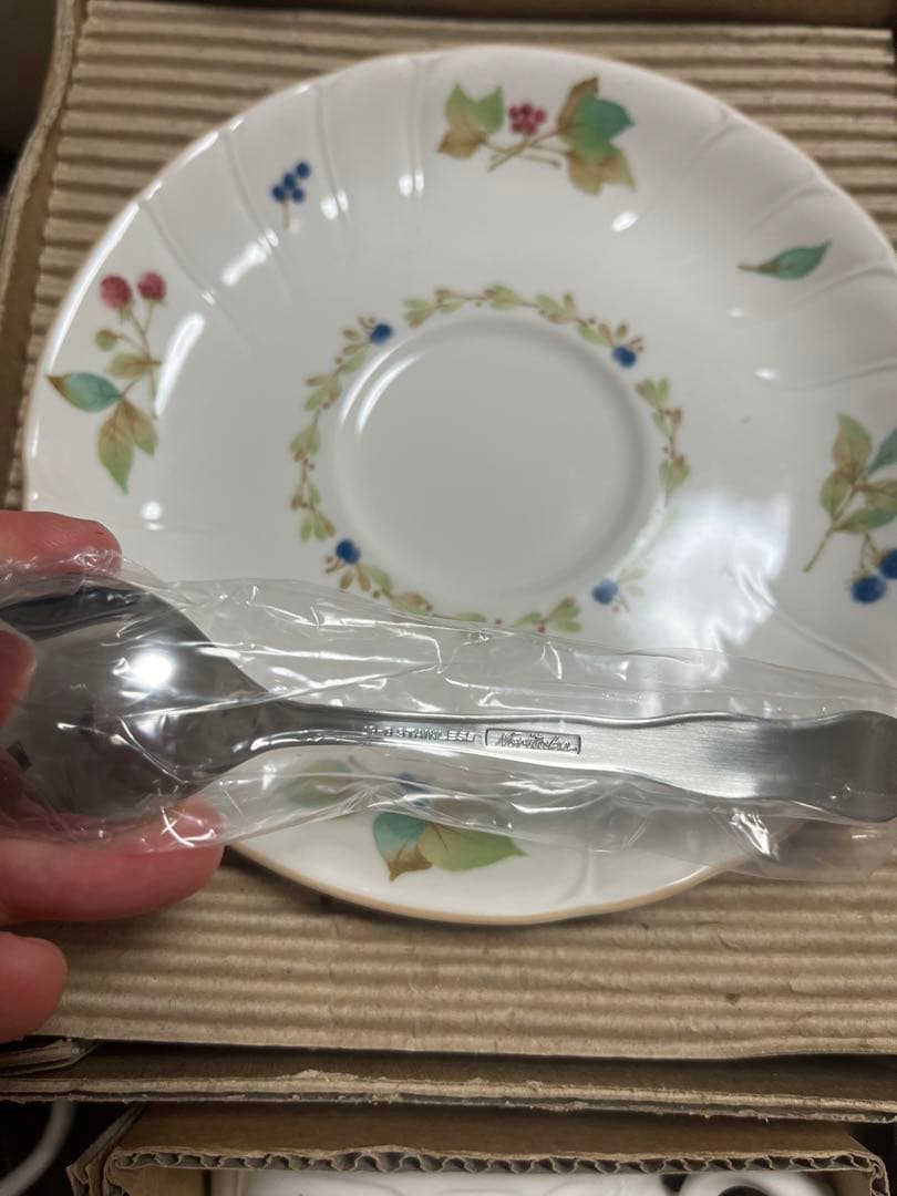 ノリタケ サロンセット ANNIE BERRY