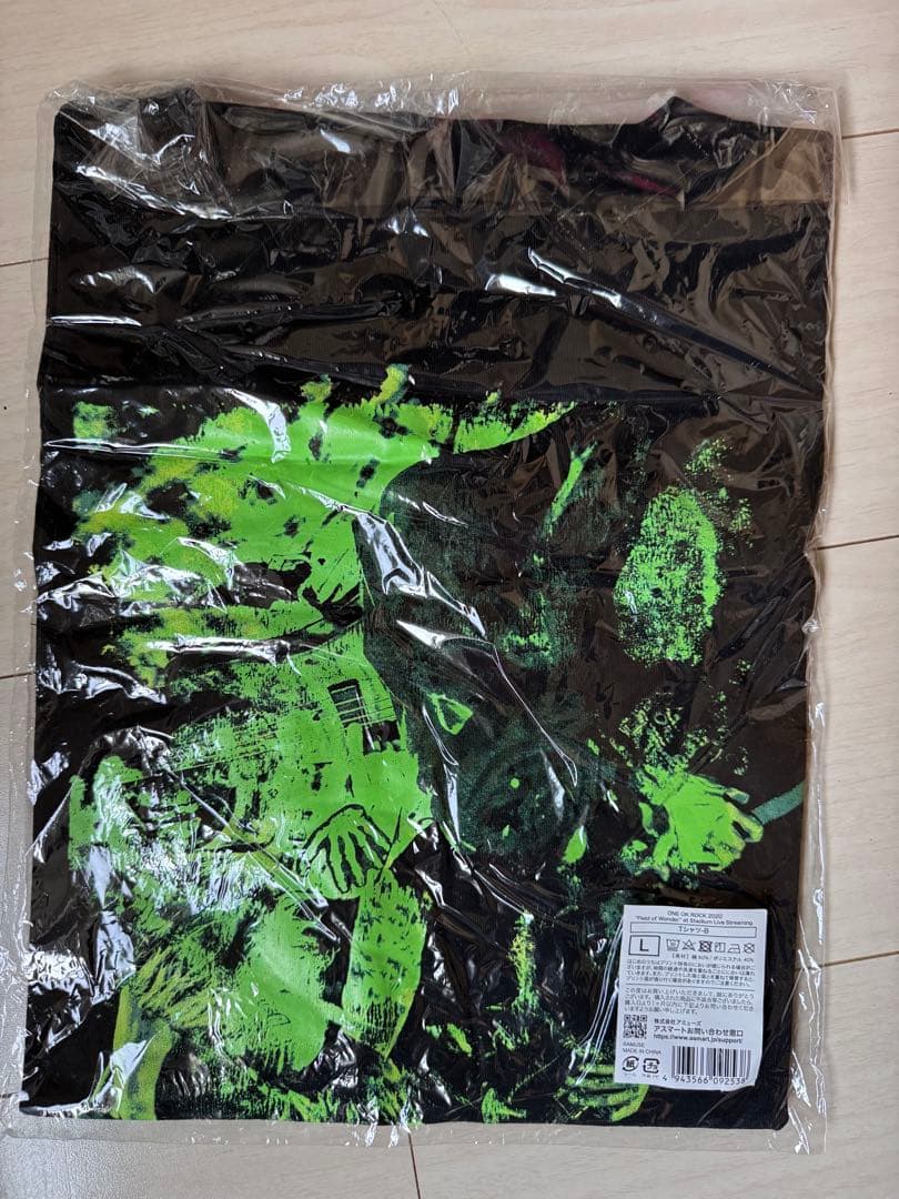 ONE OK ROCK LIVE Tシャツ、マフラータオル