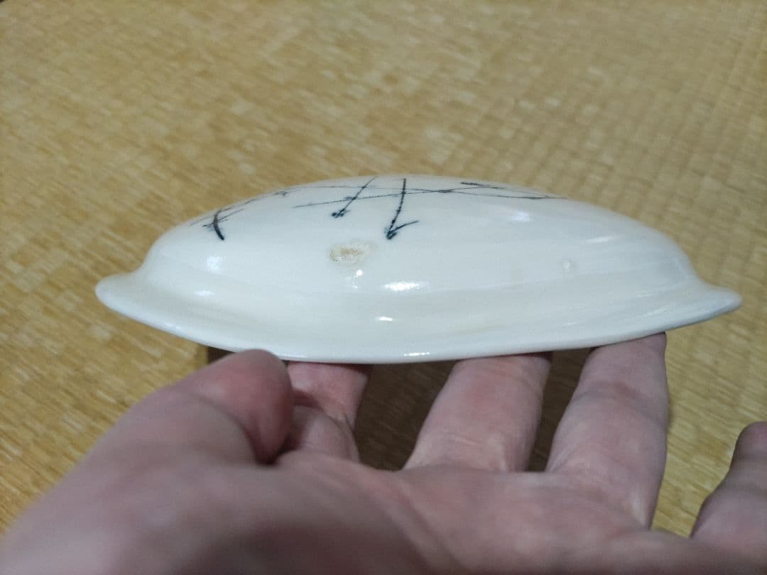 吉川正道　白磁　皿（径21.6×22.8cm）無傷