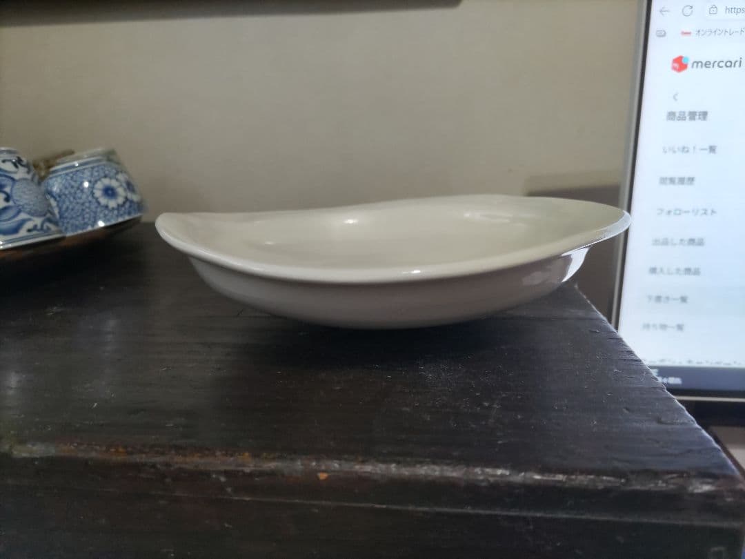 吉川正道　白磁　皿（径21.6×22.8cm）無傷