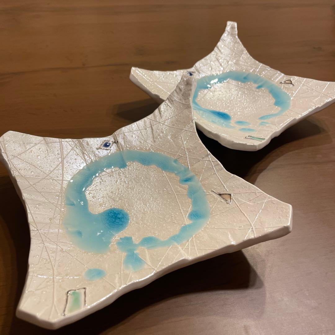 有田焼　青色 放射状模様の皿 グラデーションブルーがとてもキレイで女性に人気です