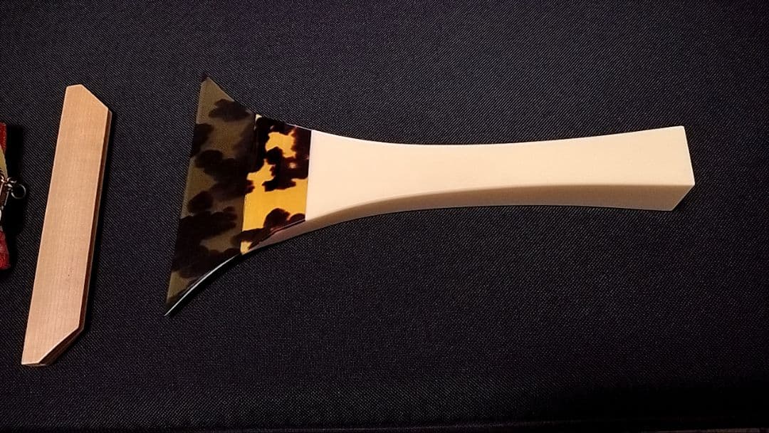 三味線（地唄用）鼈甲バチ