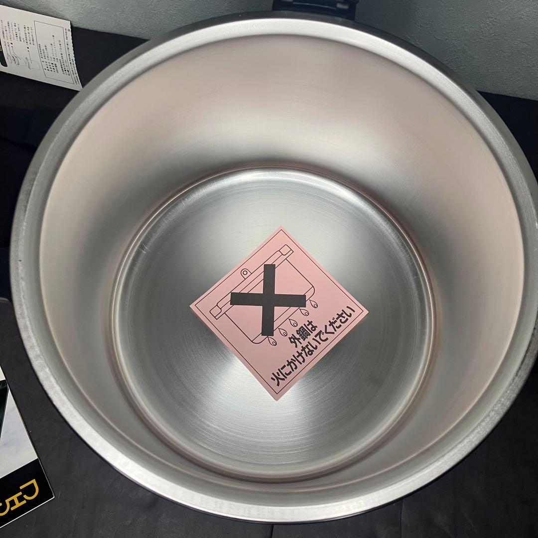 サーモス　真空断熱調理鍋　保温調理鍋　シャトルシェフ　3.0L 未使用品