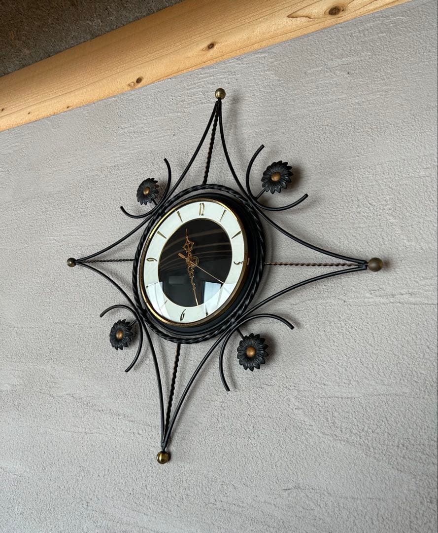 アンティーク　1950 美品 デザイン　アイアン　壁掛け時計 貴重