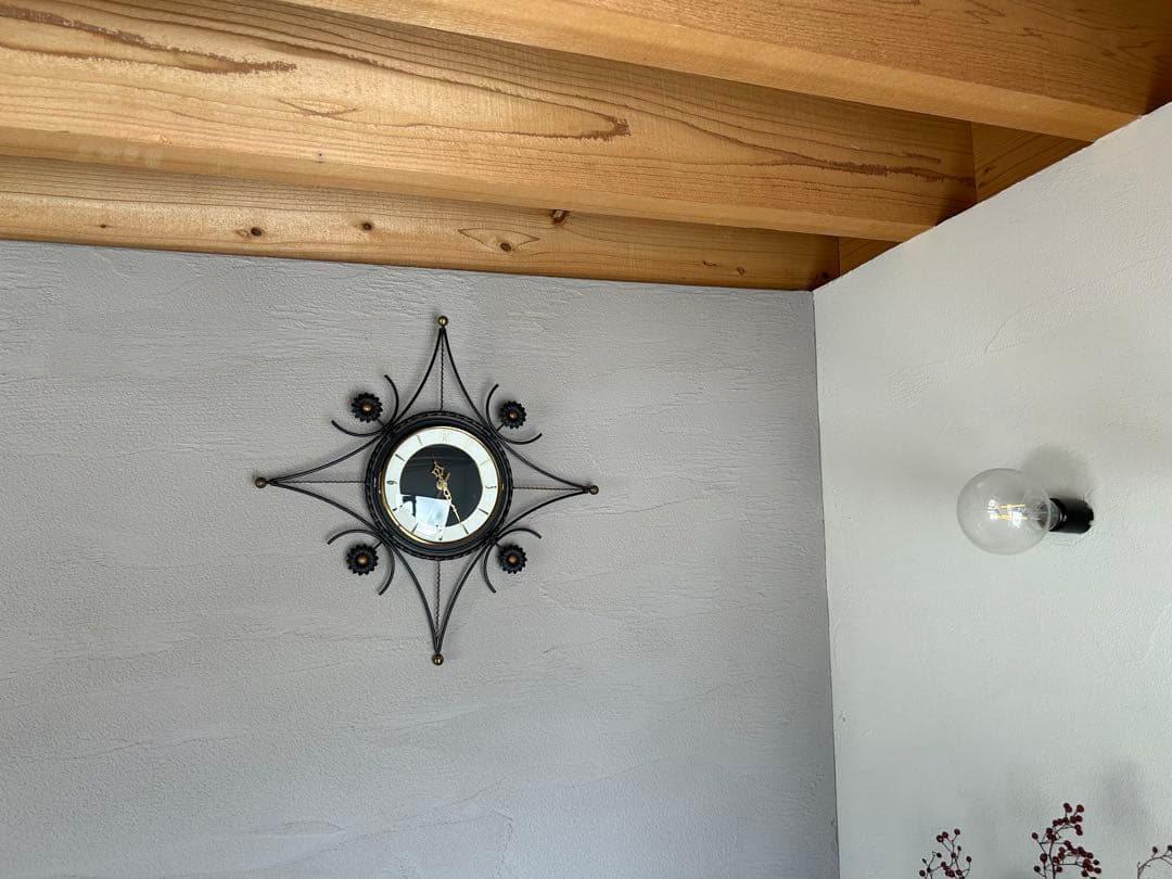 アンティーク　1950 美品 デザイン　アイアン　壁掛け時計 貴重