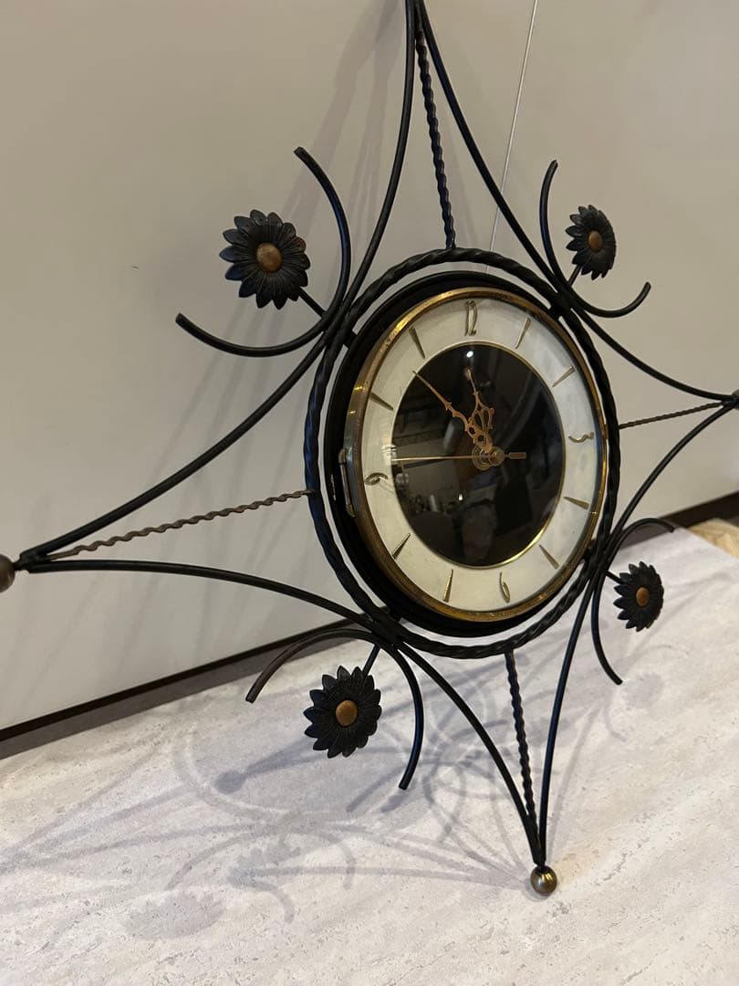 アンティーク　1950 美品 デザイン　アイアン　壁掛け時計 貴重