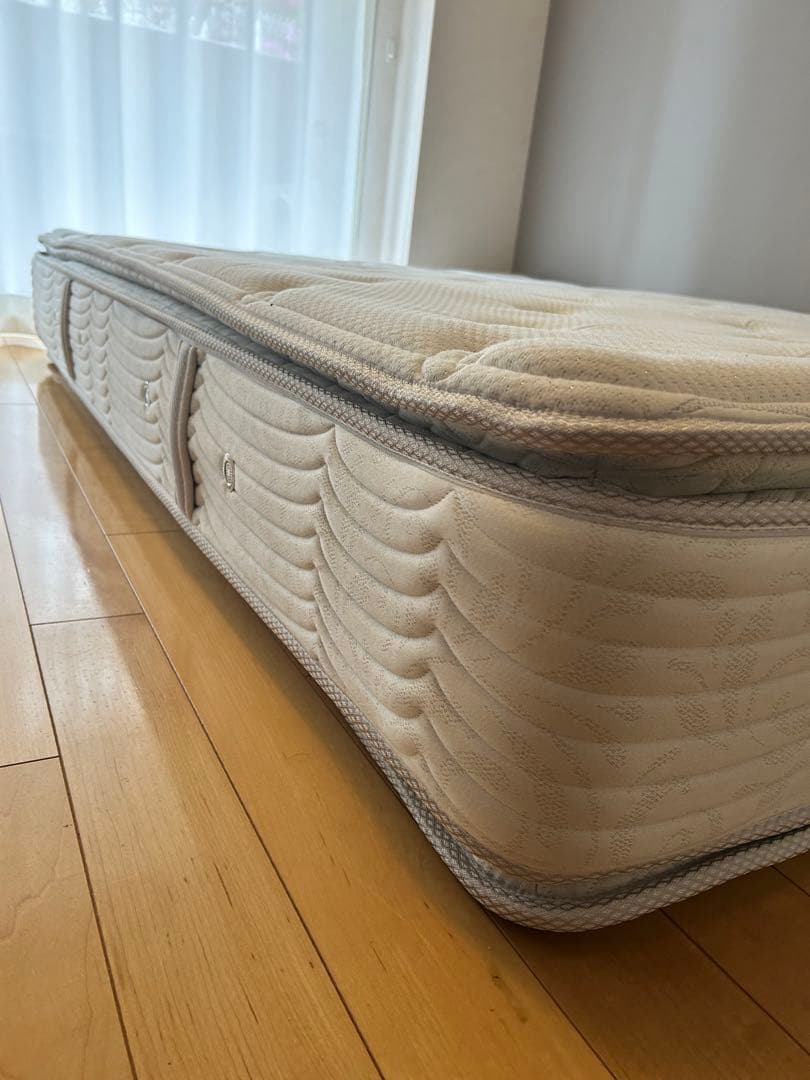 【極美品】シモンズ Beautyrest Premium ダブル　マットレス