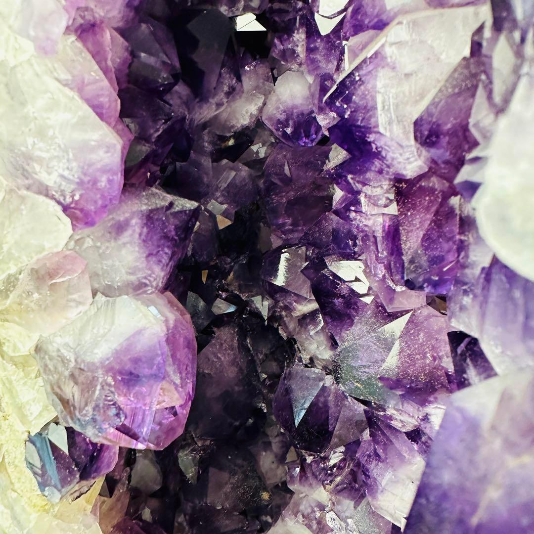 アメジストドーム 天然石 高さ72cm（大粒の結晶・金粉状カコクセナイト