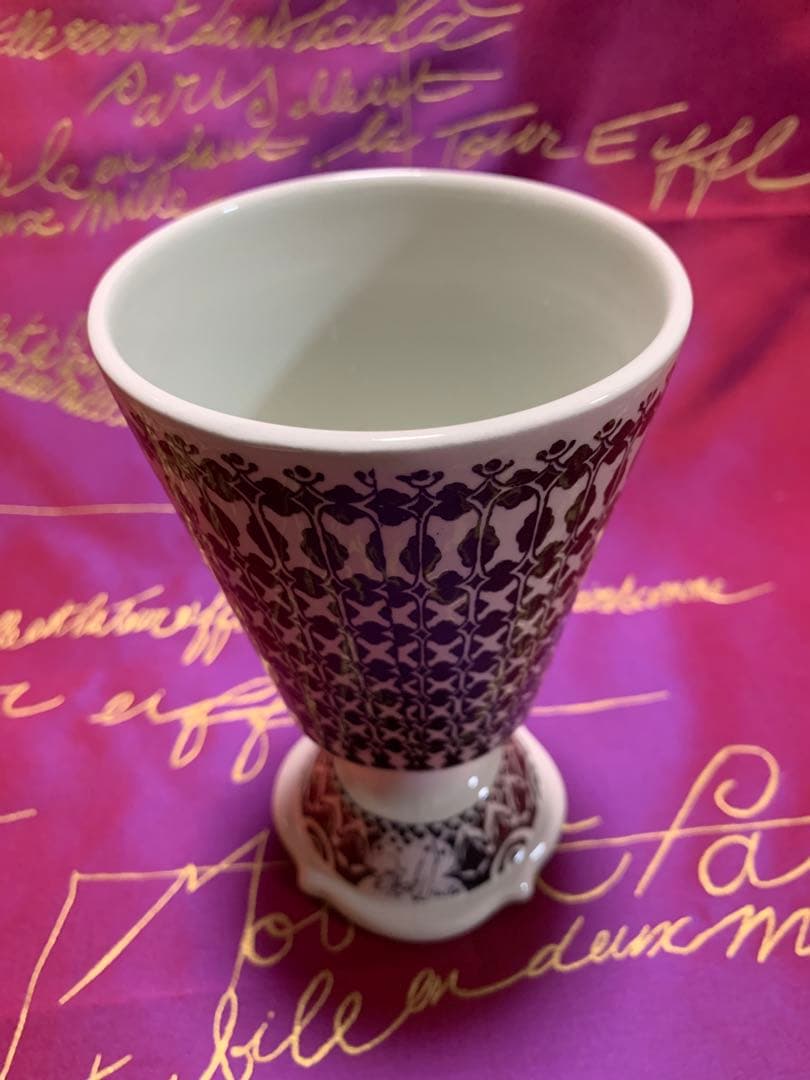 ビヨンヴィンブラッド　ニモール窯のビンテージのレアなコップ型花瓶！ペン立てにも！