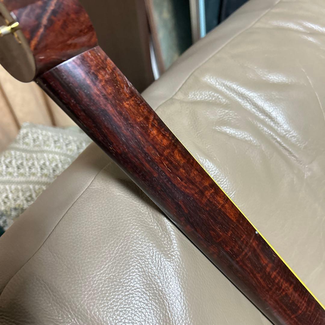 花柄の津軽三味線　太棹　紅木