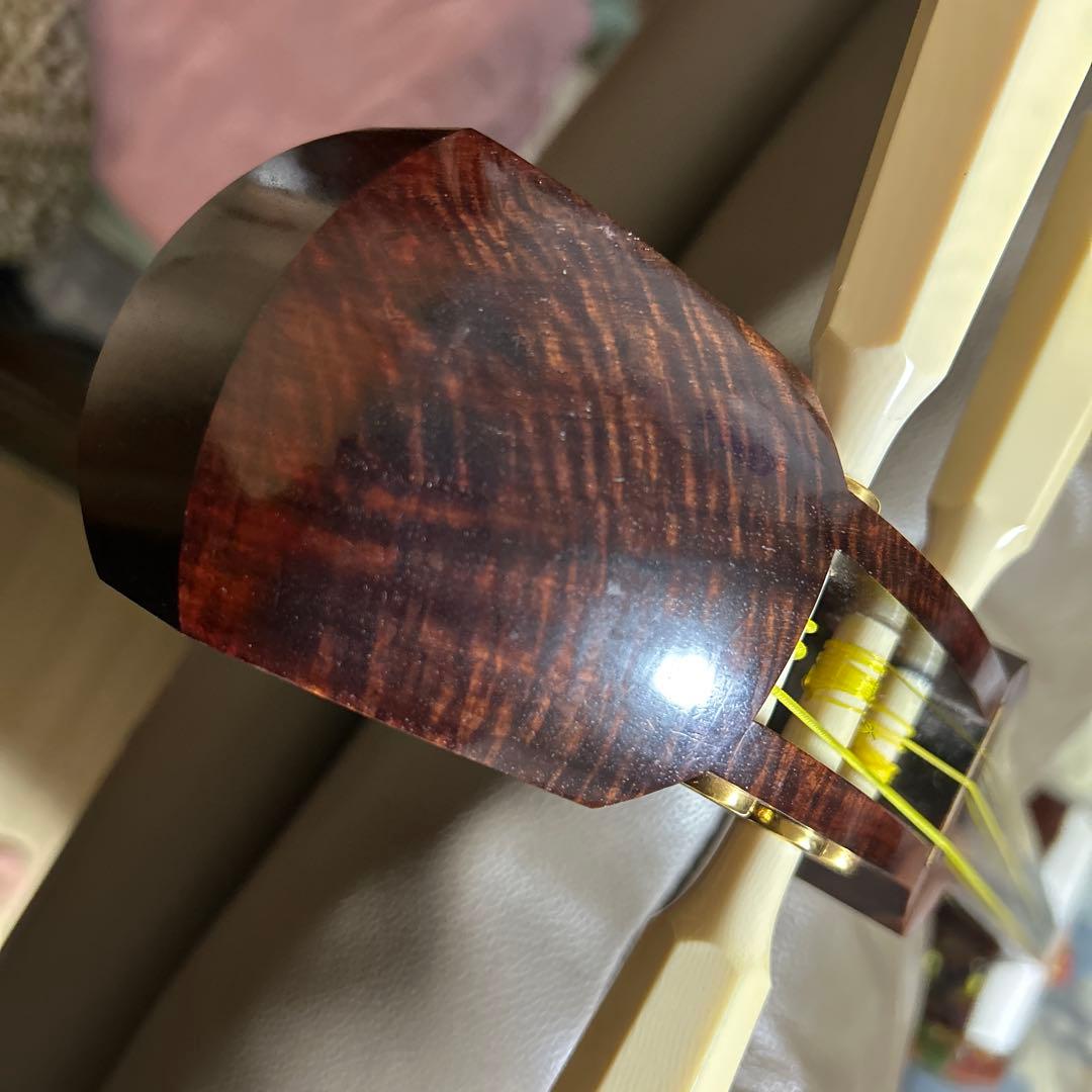 花柄の津軽三味線　太棹　紅木