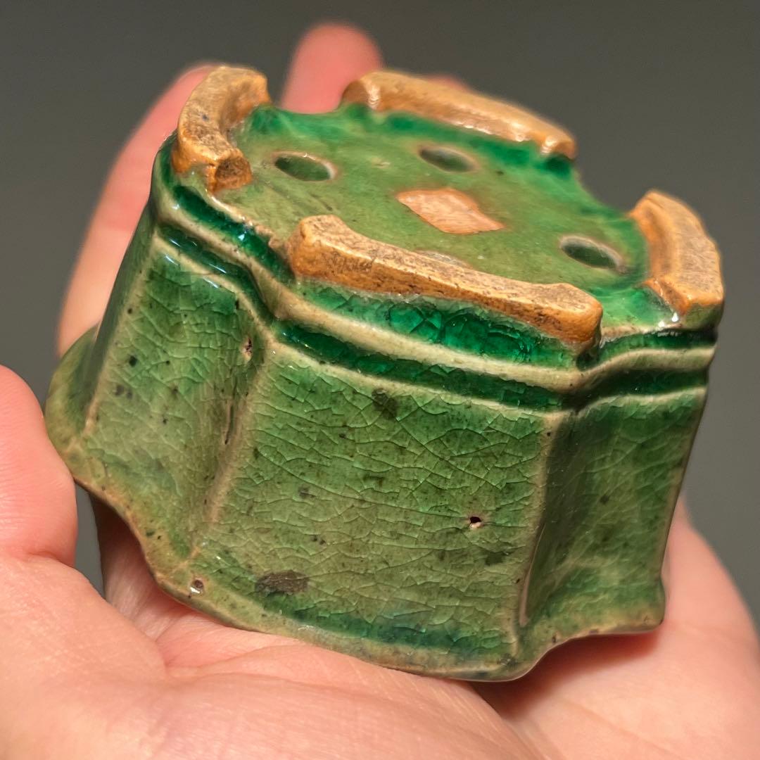 796.獅子丸 緑釉隅角正方 盆栽鉢 植木鉢 7.8*7.8*4.1cm