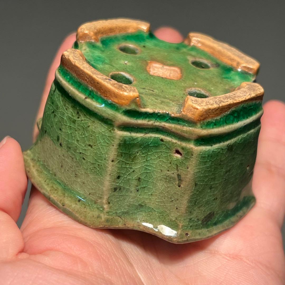 796.獅子丸 緑釉隅角正方 盆栽鉢 植木鉢 7.8*7.8*4.1cm