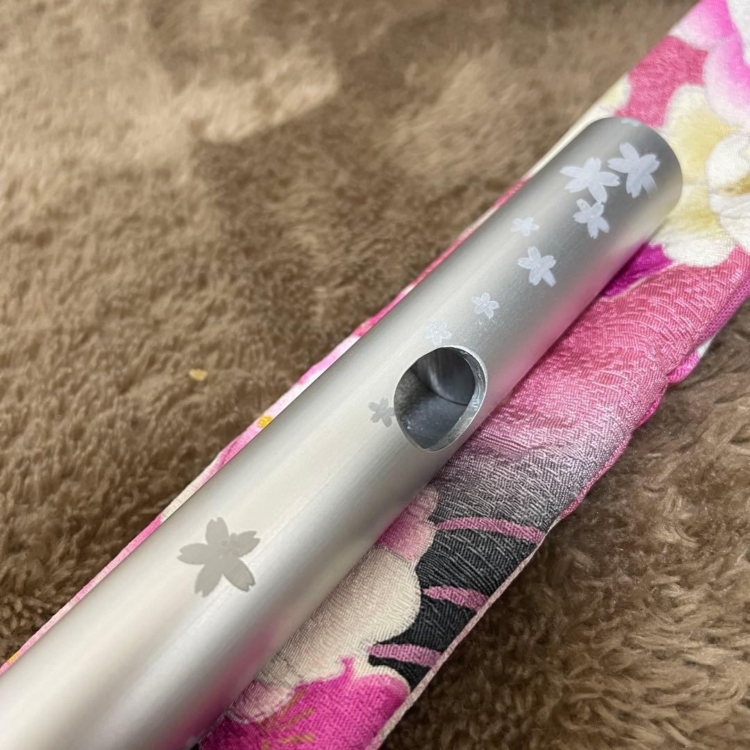 テスト品　篠笛康昭メタル篠笛「緑鳴II」アルミ製八本調子 ドレミ調　シルバー　桜