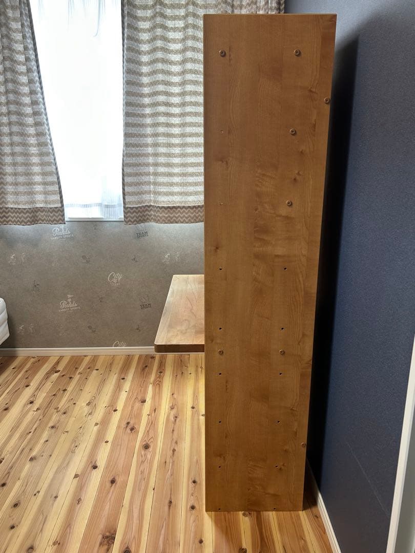 モモナチュラルのデスク