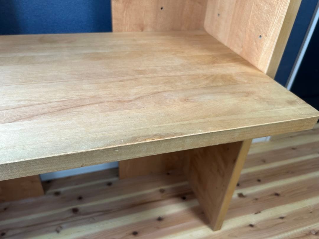 モモナチュラルのデスク