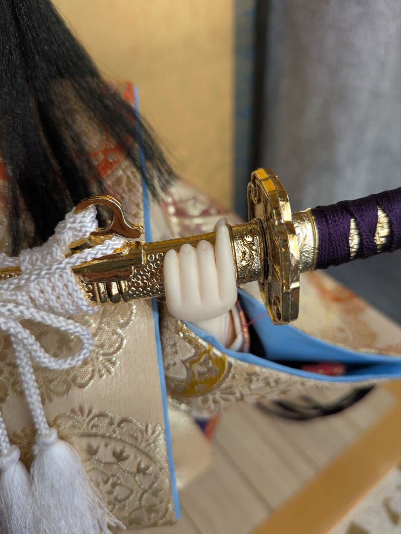 古民家発掘】五月人形 御所人形 ガラスケース入り 伝統工芸品 - メルカリ