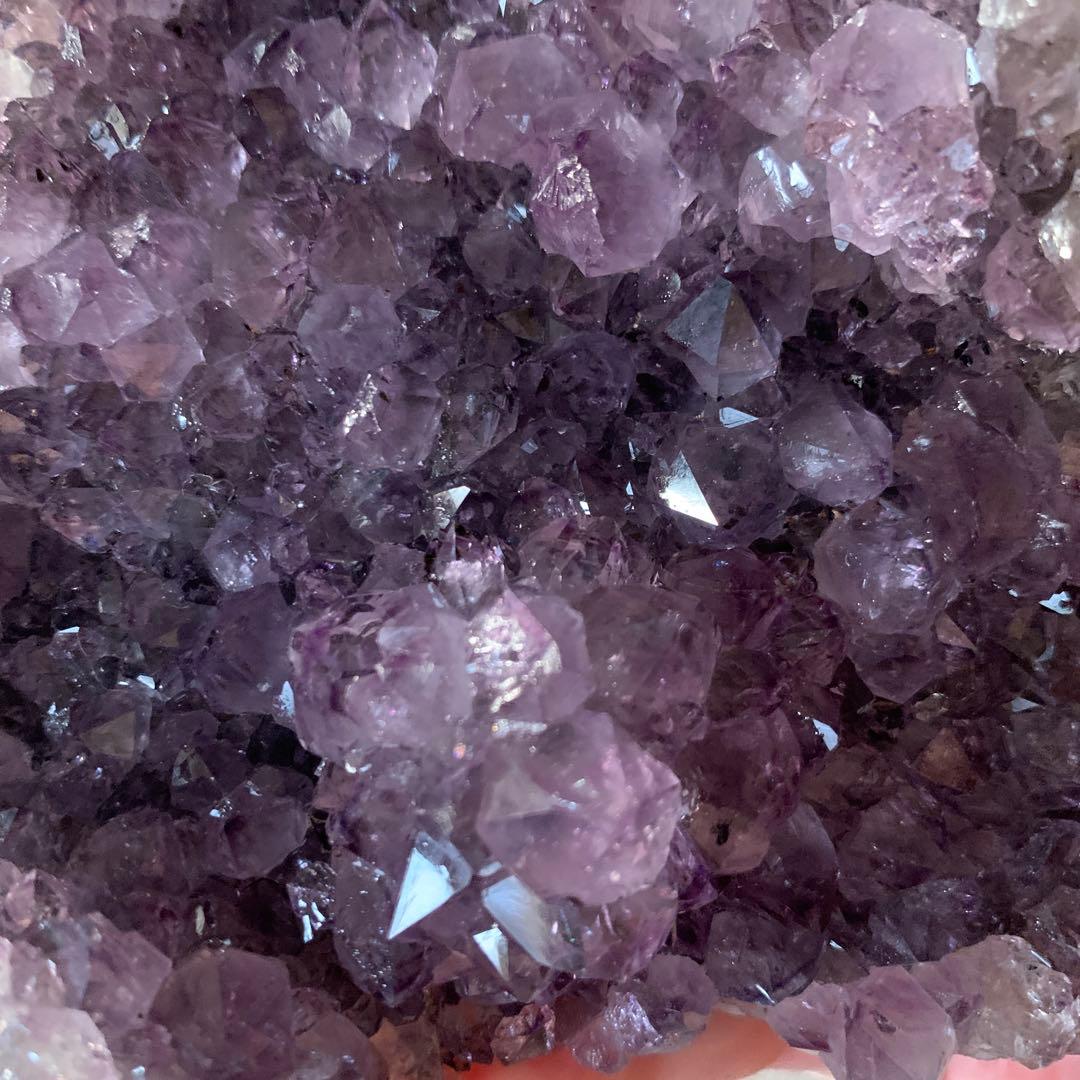アメジストドーム約1.26kg アメジストクラスター　ジオード　セール価格特価！