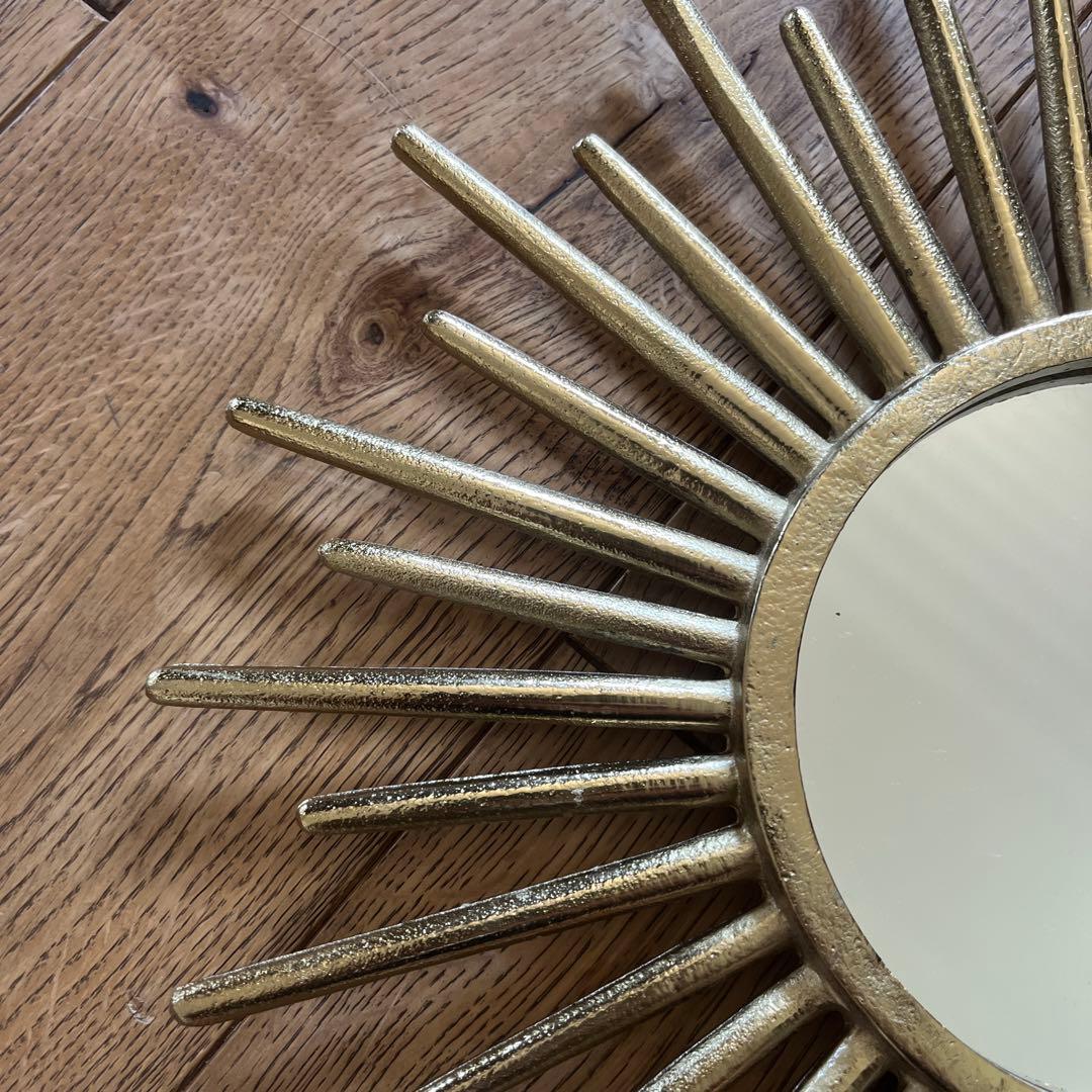 太陽ウォールミラー　アンティーク仕上げ　サンバーストミラー